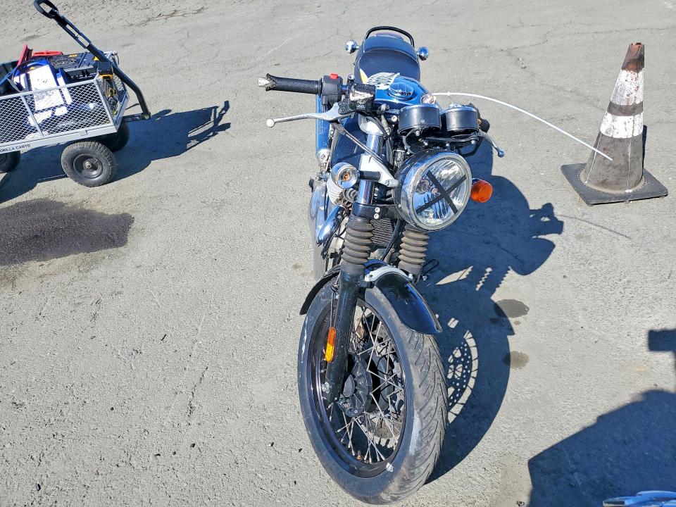 Продаж на аукціоні авто 2022 Royal Enfield Motors Int 650, vin: ME3FPN473NK700495, номер лоту: 53773996