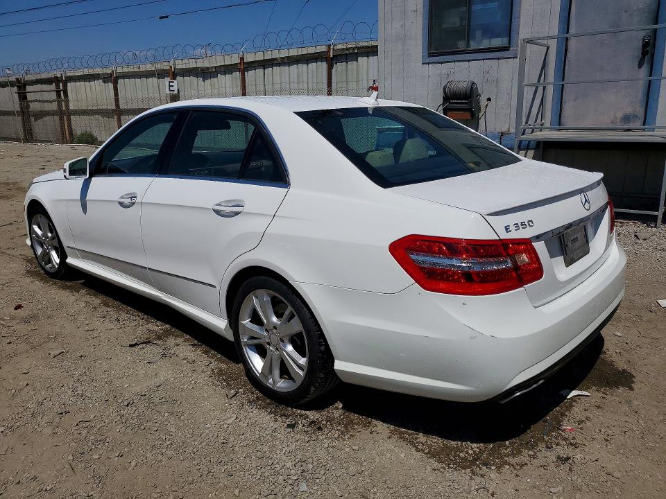 52933556 :رقم المزاد ، WDDHF5KB9DA689572 vin ، 2013 Mercedes-benz E مزاد بيع