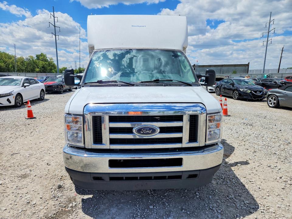 2021 Ford E350 მანქანა იყიდება აუქციონზე, vin: 1FDWE3FN9MDC35006, აუქციონის ნომერი: 50277396