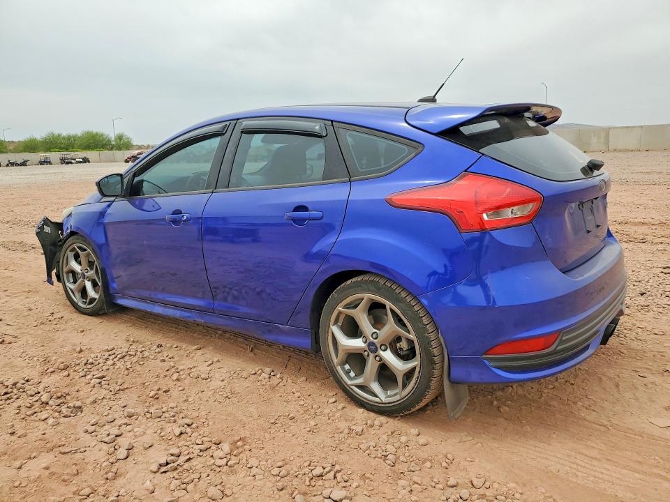 2015 Ford Focus მანქანა იყიდება აუქციონზე, vin: 1FADP3L91FL315217, აუქციონის ნომერი: 52500166