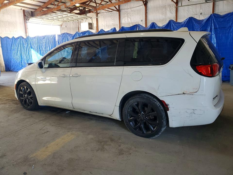 2018 Chrysler Pacifica მანქანა იყიდება აუქციონზე, vin: 2C4RC1FGXJR197887, აუქციონის ნომერი: 53632786