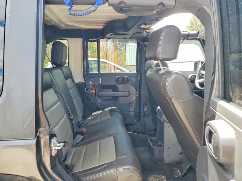 53131186 :رقم المزاد ، 1J4BA5H18AL156331 vin ، 2010 Jeep Wrangler Unlimited مزاد بيع