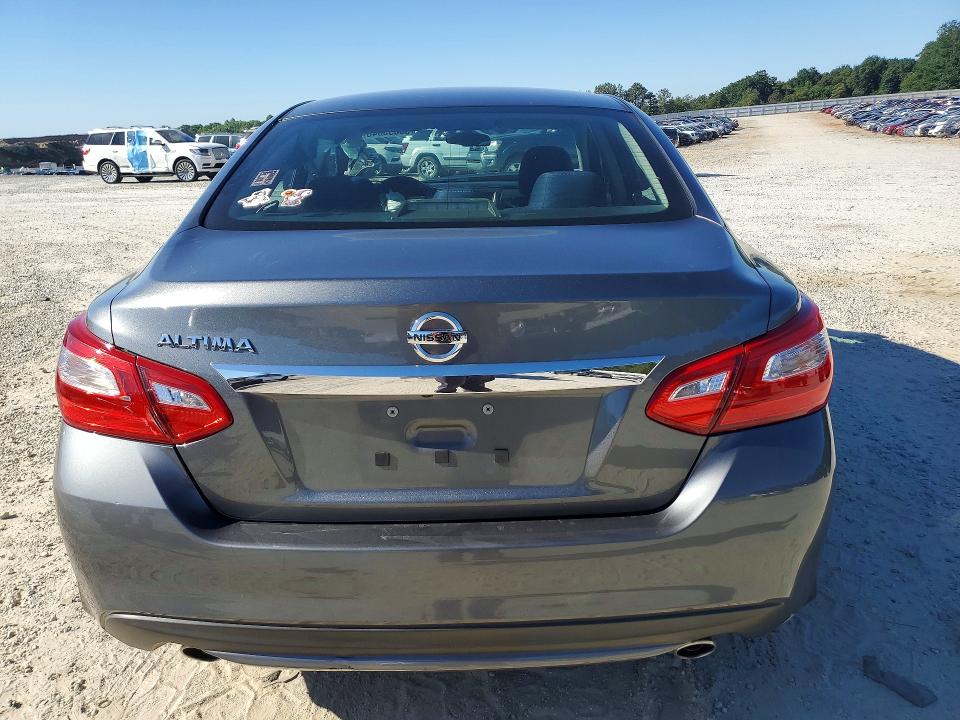 2017 Nissan Altima მანქანა იყიდება აუქციონზე, vin: 1N4AL3AP8HC155713, აუქციონის ნომერი: 53635646