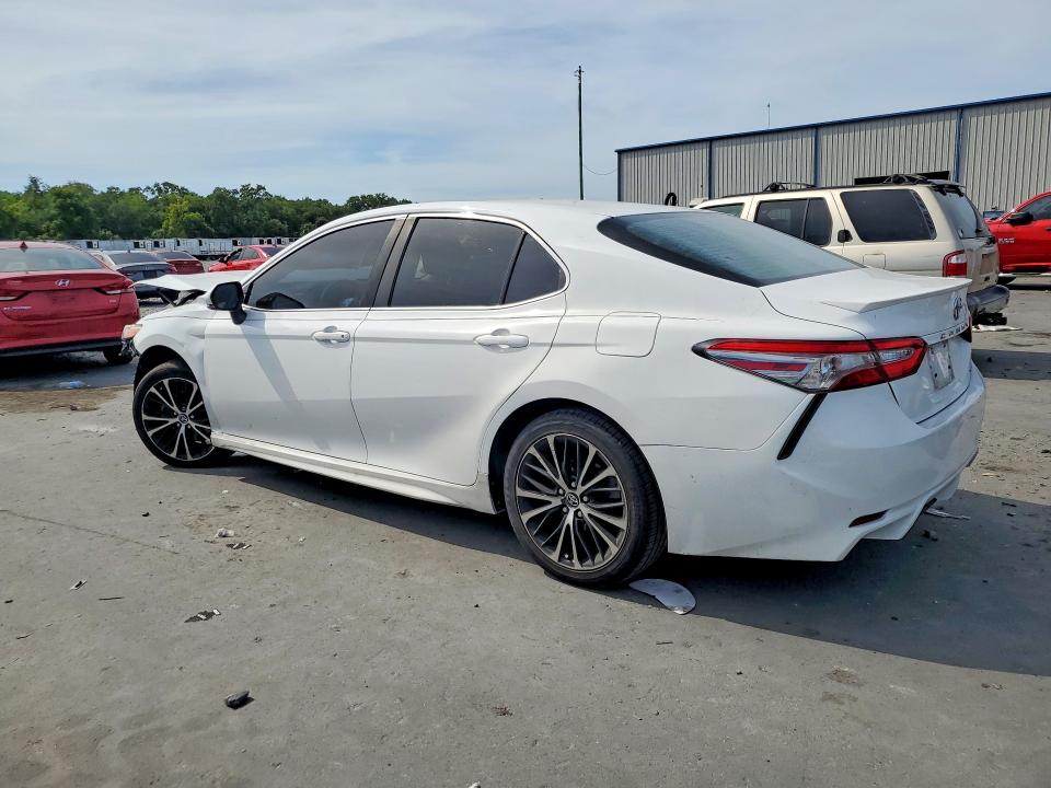Продаж на аукціоні авто 2018 Toyota Camry, vin: 4T1B11HK8JU556421, номер лоту: 52516626