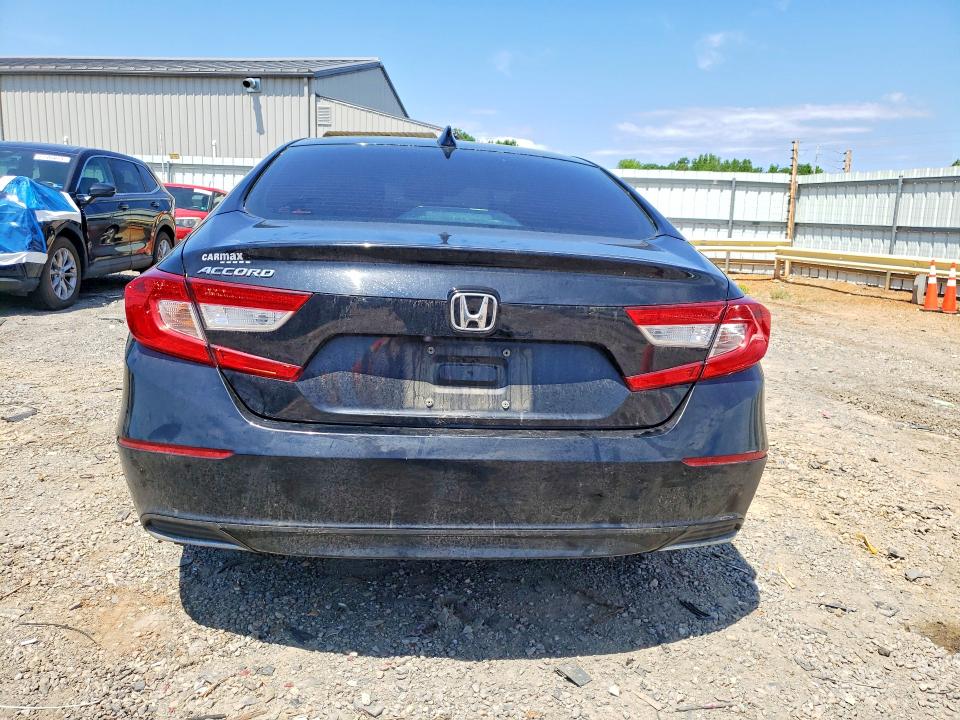 2018 Honda Accord მანქანა იყიდება აუქციონზე, vin: 1HGCV1F49JA261879, აუქციონის ნომერი: 52203376