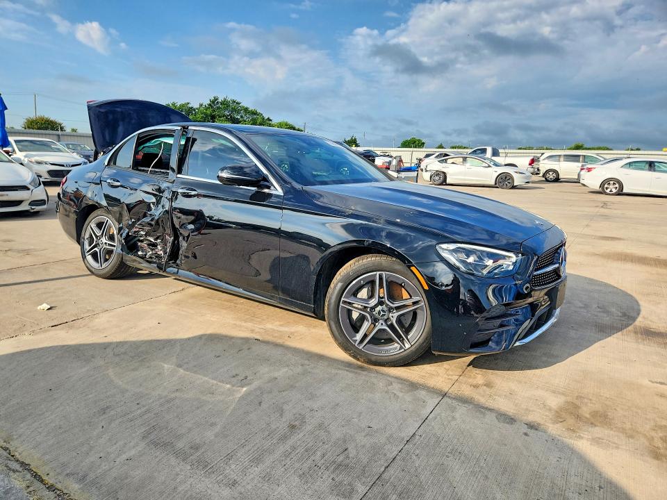 55205416 :رقم المزاد ، W1KZF8EB3PB184790 vin ، 2023 Mercedes-benz E مزاد بيع