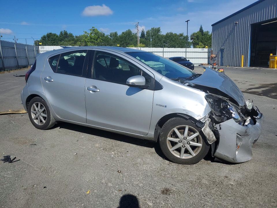 2016 Toyota Prius C მანქანა იყიდება აუქციონზე, vin: JTDKDTB34G1121852, აუქციონის ნომერი: 54894266
