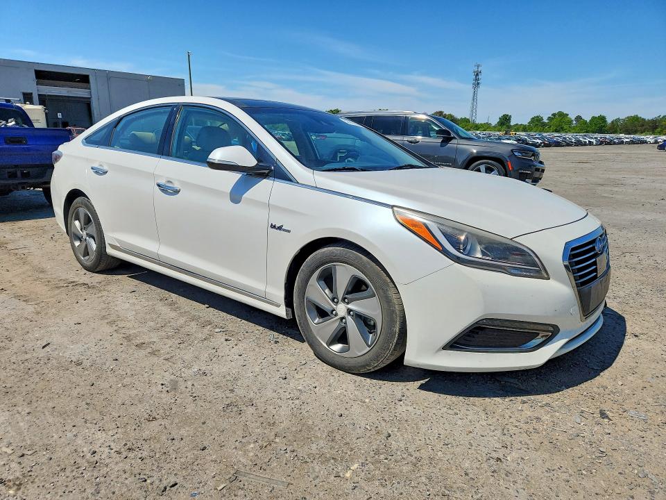2016 Hyundai Sonata Hybrid მანქანა იყიდება აუქციონზე, vin: KMHE34L15GA015795, აუქციონის ნომერი: 52445556