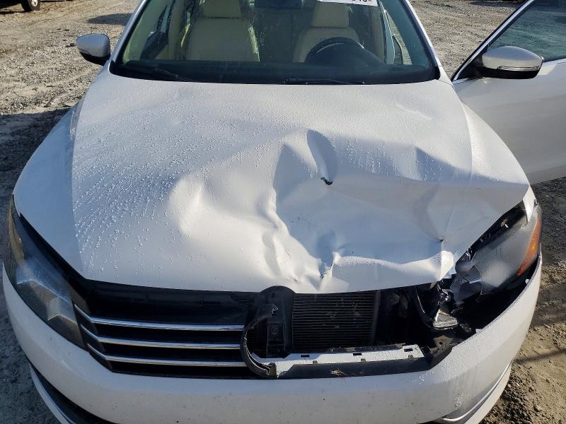 55097846 :رقم المزاد ، 1VWBS7A38EC100824 vin ، 2014 Volkswagen Passat مزاد بيع