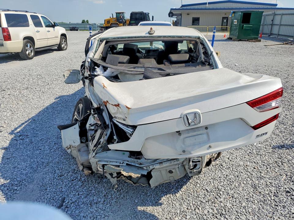 2018 Honda Accord მანქანა იყიდება აუქციონზე, vin: 1HGCV2F57JA021941, აუქციონის ნომერი: 52776876