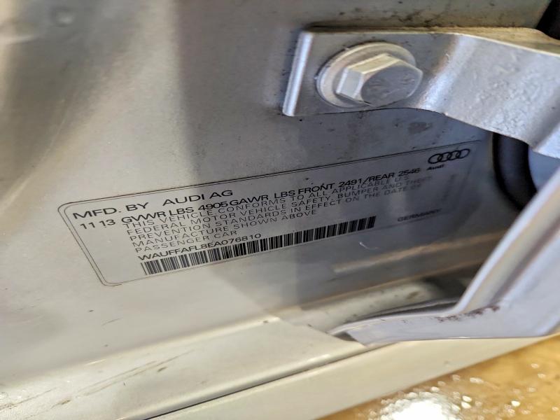 52470126 :رقم المزاد ، WAUFFAFL8EA076810 vin ، 2014 Audi A4 مزاد بيع