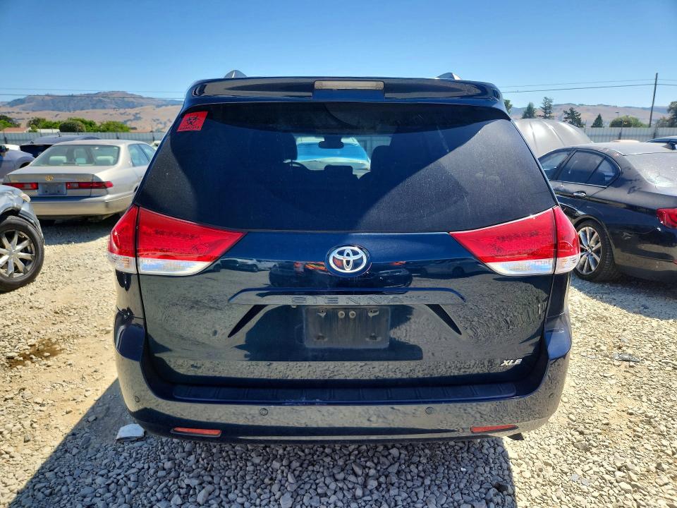 Продажа на аукционе авто 2011 Toyota Sienna, vin: 5TDYK3DC2BS160075, номер лота: 54728466
