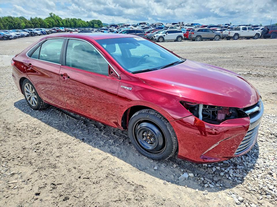 2017 Toyota Camry Hybrid მანქანა იყიდება აუქციონზე, vin: 4T1BD1FK2HU215259, აუქციონის ნომერი: 54668806
