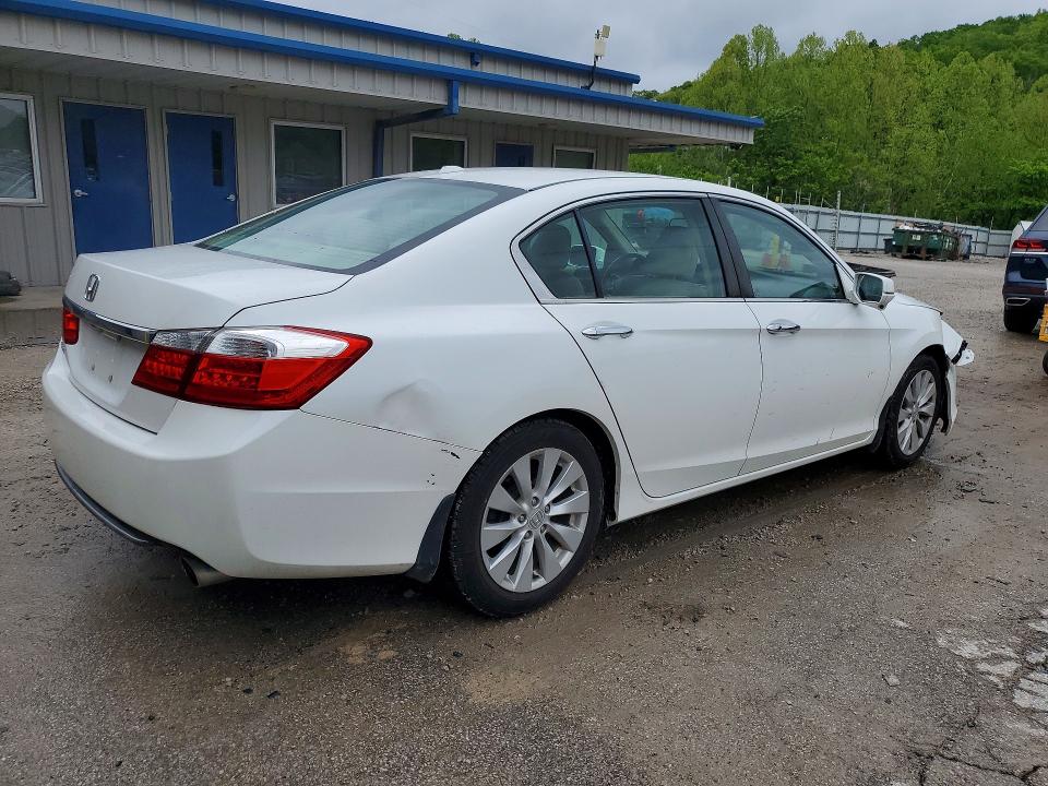 2015 Honda Accord მანქანა იყიდება აუქციონზე, vin: 1HGCR2F84FA129875, აუქციონის ნომერი: 51830416