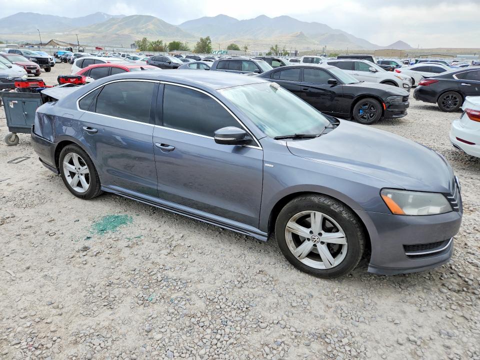 54799016 :رقم المزاد ، 1VWAT7A34EC024446 vin ، 2014 Volkswagen Passat مزاد بيع