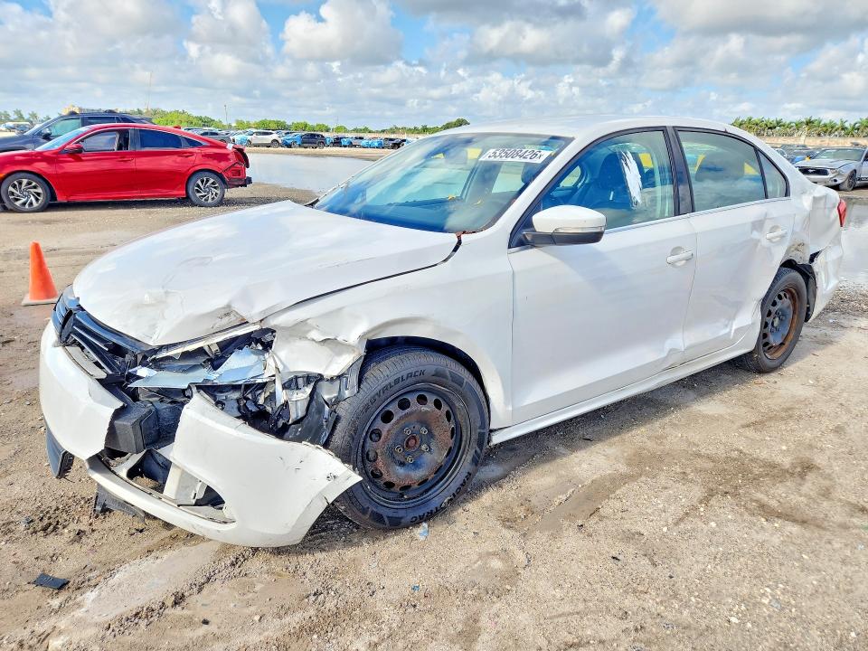 53508426 :رقم المزاد ، 3VWDP7AJ0DM394855 vin ، 2013 Volkswagen Jetta مزاد بيع