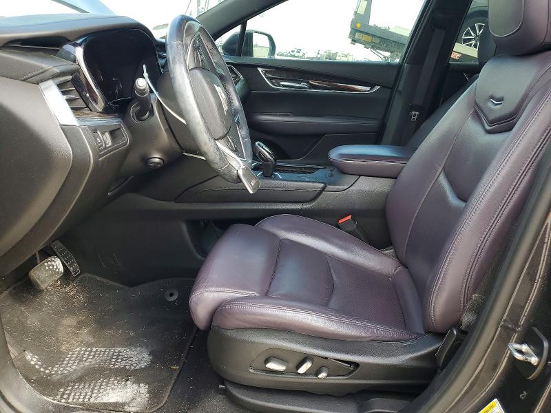 52604286 :رقم المزاد ، 1GYKNBRS8HZ101038 vin ، 2017 Cadillac Xt5 مزاد بيع