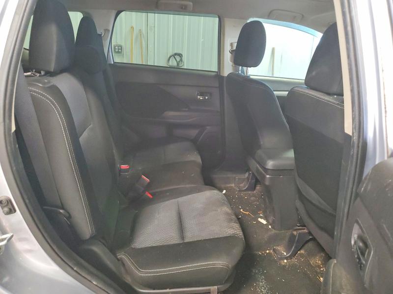 2016 Mitsubishi Outlander მანქანა იყიდება აუქციონზე, vin: JA4AZ3A35GZ002041, აუქციონის ნომერი: 52554936