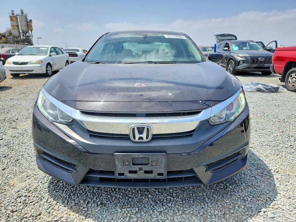 Продажа на аукционе авто 2018 Honda Civic, vin: 19XFC2F7XJE001179, номер лота: 53779506