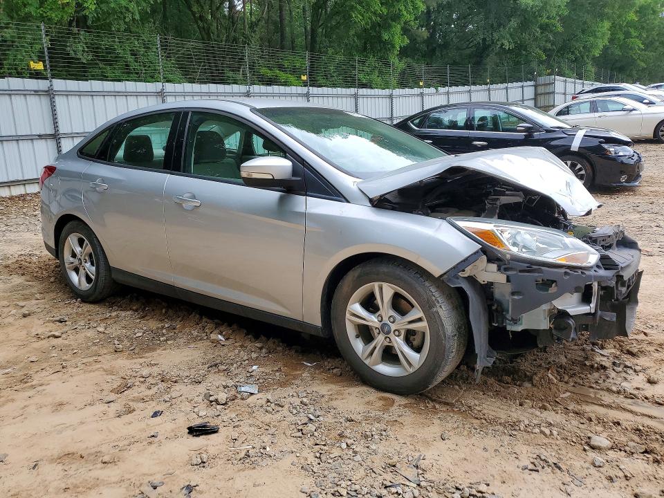 2013 Ford Focus მანქანა იყიდება აუქციონზე, vin: 1FADP3F28DL104124, აუქციონის ნომერი: 53177476