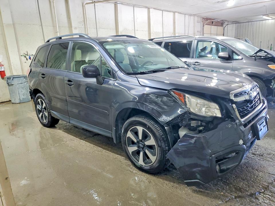 Продажа на аукционе авто 2017 Subaru Forester, vin: JF2SJAGC6HH445949, номер лота: 55093656