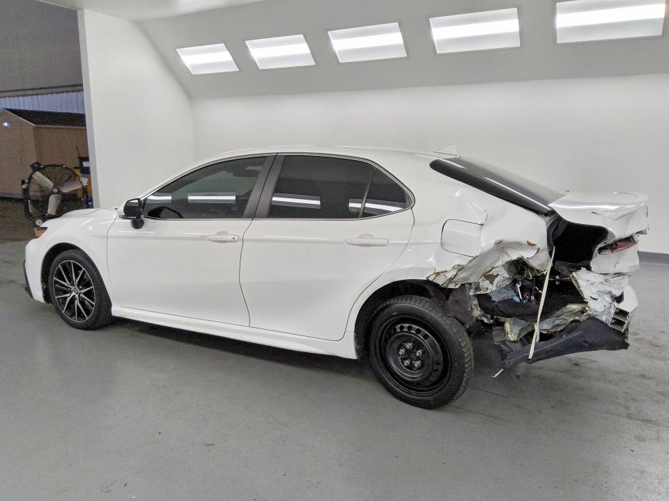 49950976 :رقم المزاد ، 4T1G11AK6PU811107 vin ، 2023 Toyota Camry مزاد بيع