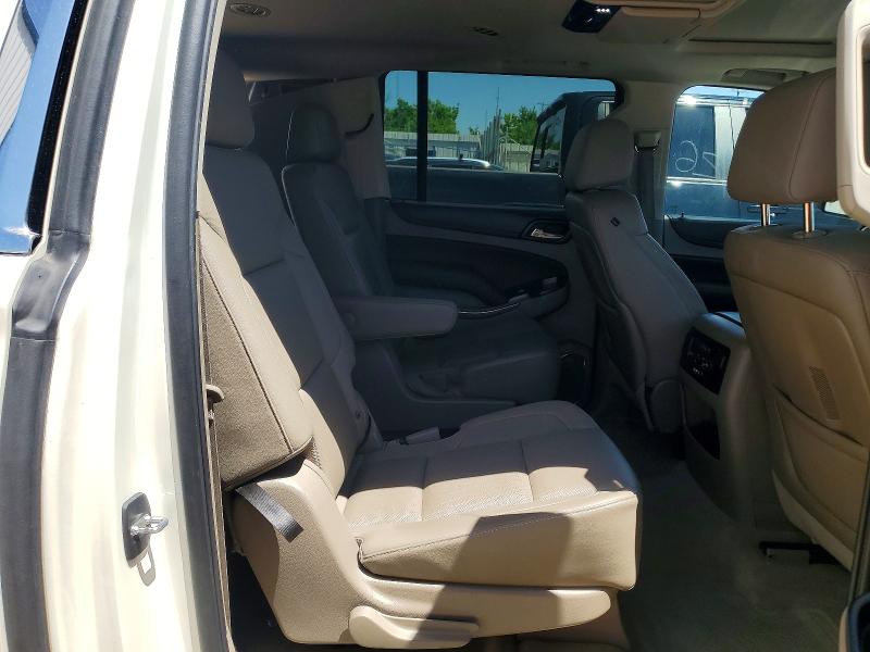 53302526 :رقم المزاد ، 1GNSKKKC0FR271562 vin ، 2015 Chevrolet Suburban مزاد بيع