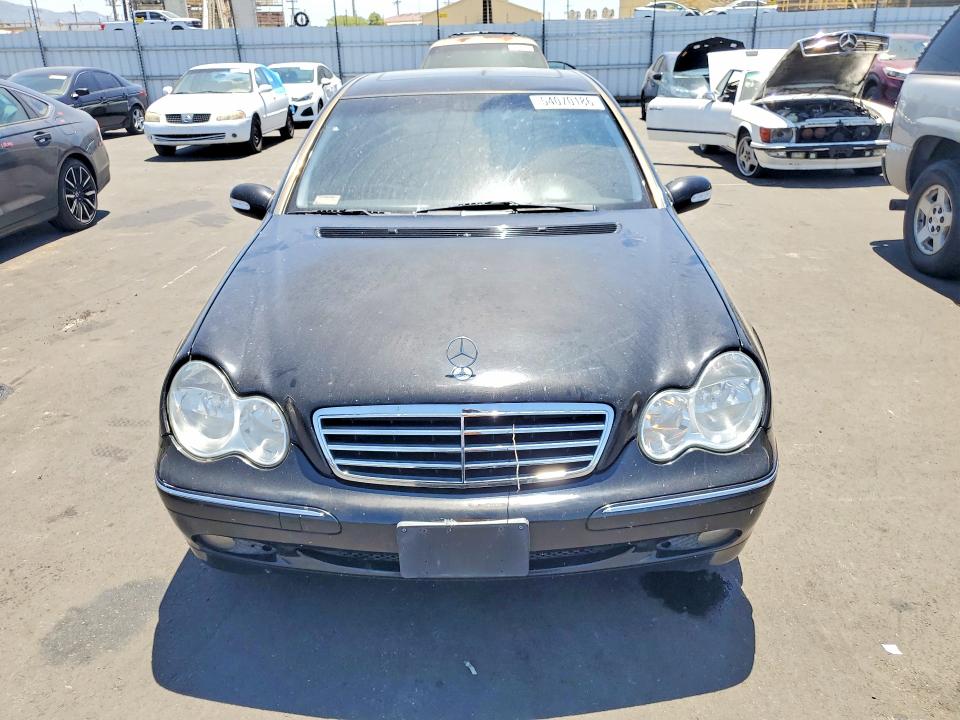 54070186 :رقم المزاد ، WDBRF64J62F285393 vin ، 2002 Mercedes-benz C مزاد بيع