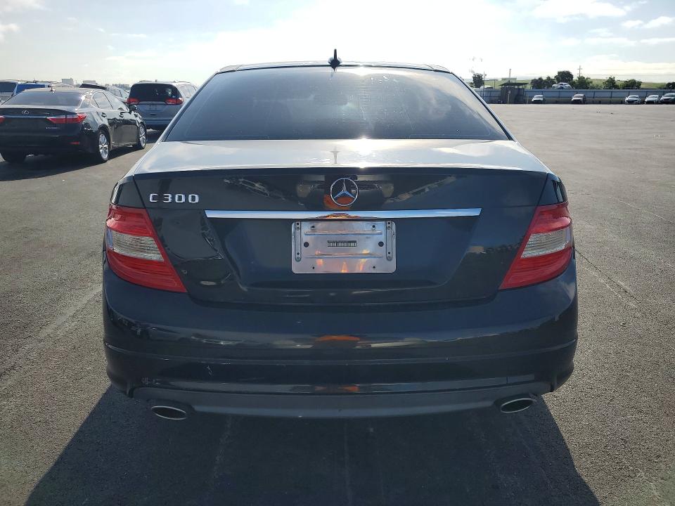 52921456 :رقم المزاد ، WDDGF54X79F234623 vin ، 2009 Mercedes-benz C مزاد بيع