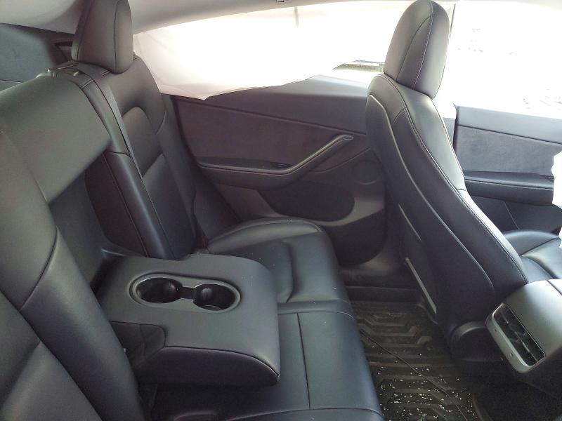 54261966 :رقم المزاد ، 5YJYGDEE2MF061593 vin ، 2021 Tesla Model Y مزاد بيع