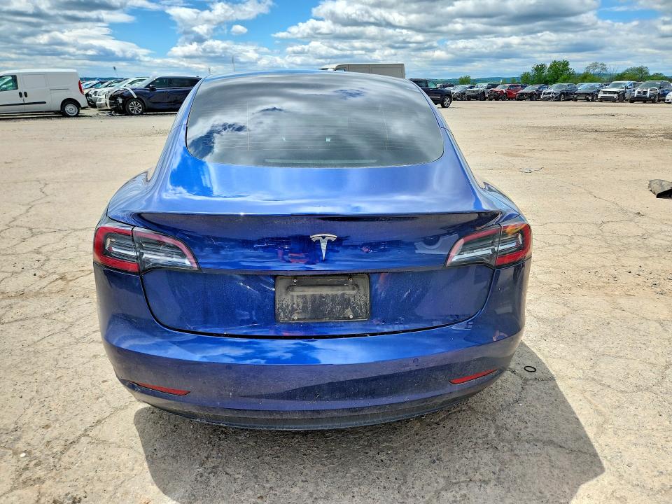 Продажа на аукционе авто 2021 Tesla Model 3, vin: 5YJ3E1EAXMF982875, номер лота: 53730956