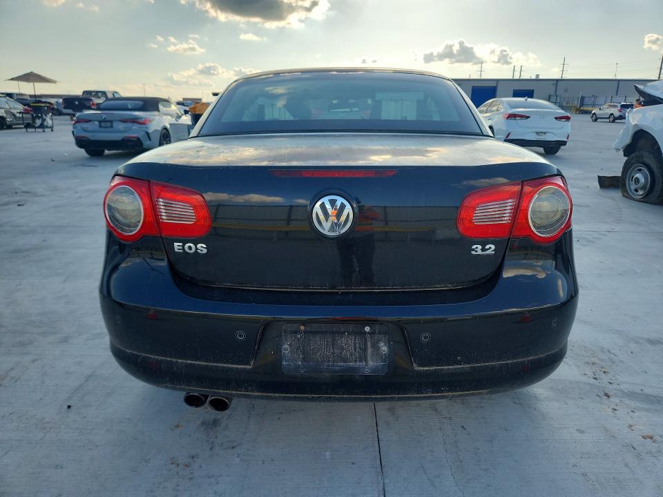 53196106 :رقم المزاد ، WVWDB71F87V041285 vin ، 2007 Volkswagen Eos مزاد بيع