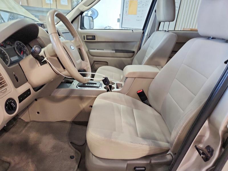 55031226 :رقم المزاد ، 1FMCU9DG3AKC15676 vin ، 2010 Ford Escape مزاد بيع