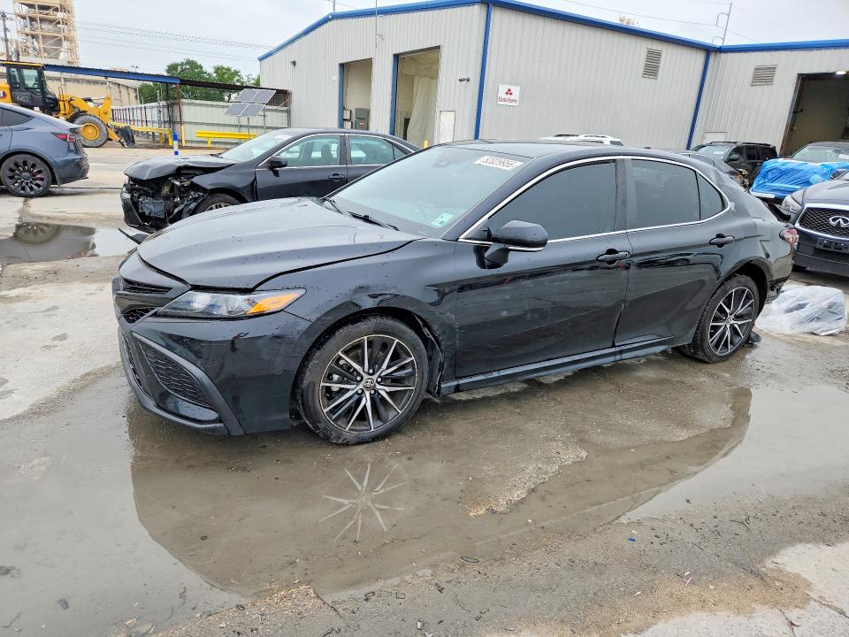 52029956 :رقم المزاد ، 4T1G11AK0RU877803 vin ، 2024 Toyota Camry مزاد بيع