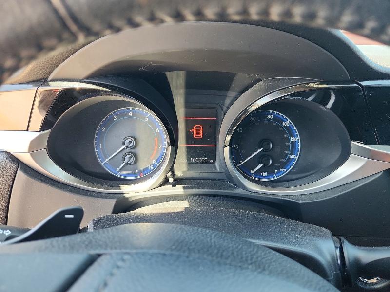 52906796 :رقم المزاد ، 2T1BURHE6FC440711 vin ، 2015 Toyota Corolla مزاد بيع