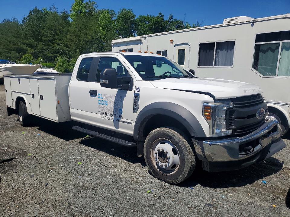 54879466 :رقم المزاد ، 1FD0X5HT4KEG79506 vin ، 2019 Ford F550 مزاد بيع