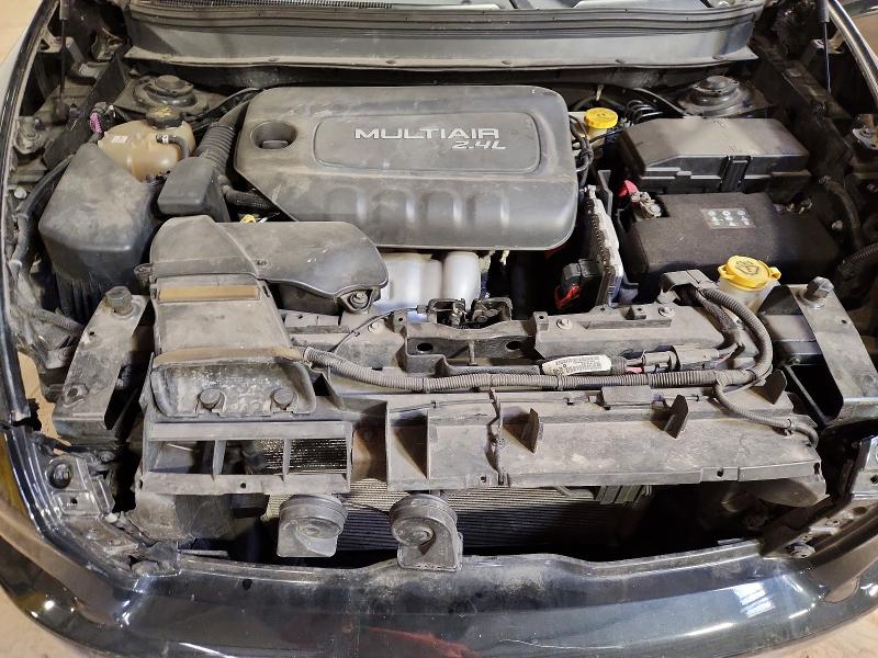 52647946 :رقم المزاد ، 1C4PJLCB9FW507995 vin ، 2015 Jeep Cherokee مزاد بيع