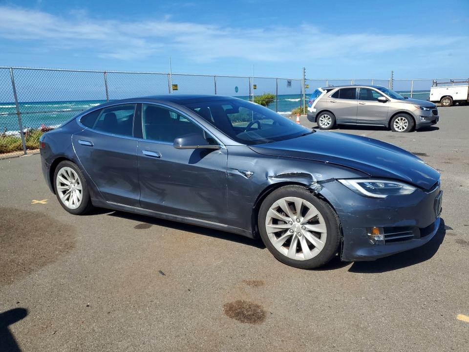 Продажа на аукционе авто 2016 Tesla Model S, vin: 5YJSA1E20GF170330, номер лота: 52952736