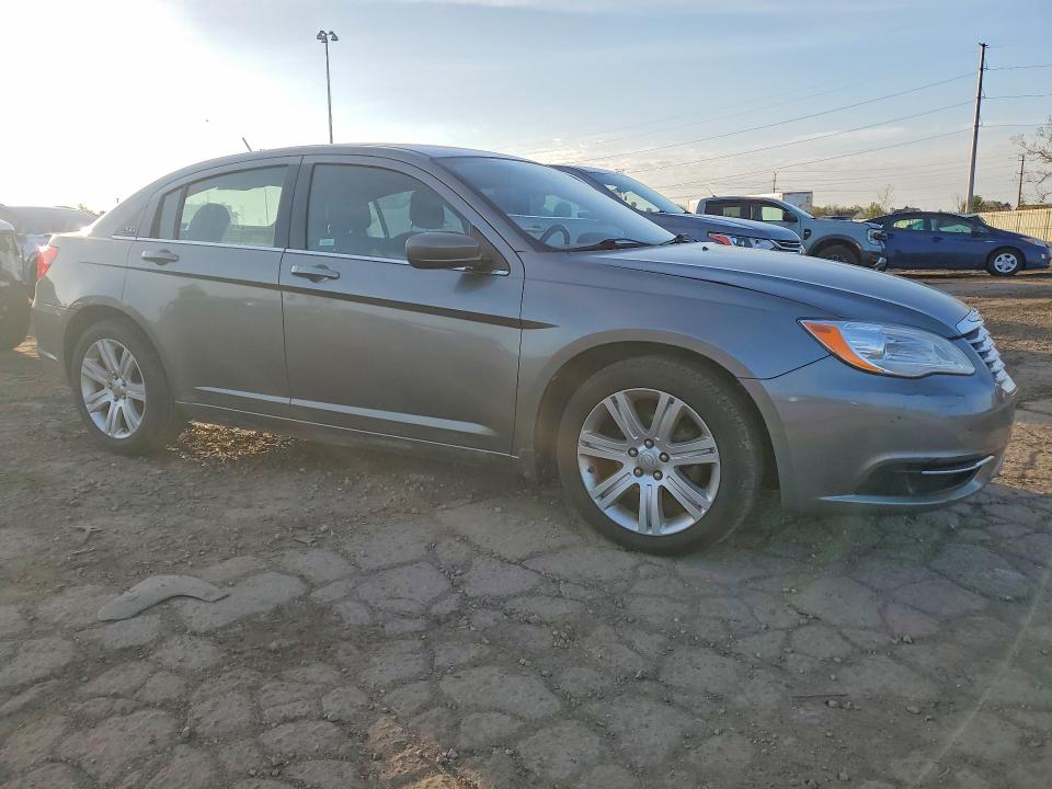 Продажа на аукционе авто 2013 Chrysler 200, vin: 1C3CCBBB0DN763907, номер лота: 52189776