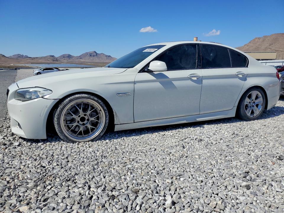 54699356 :رقم المزاد ، WBAFR9C57BC757679 vin ، 2011 Bmw 550 مزاد بيع