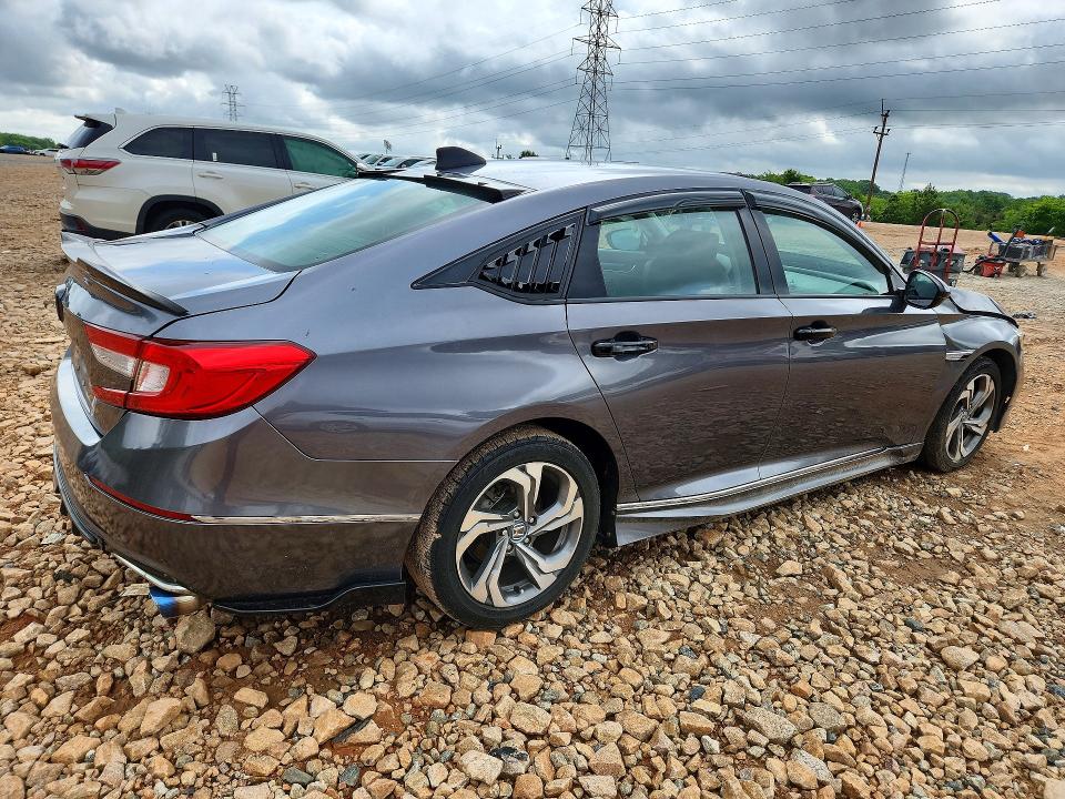 2018 Honda Accord მანქანა იყიდება აუქციონზე, vin: 1HGCV1F55JA168513, აუქციონის ნომერი: 54860376