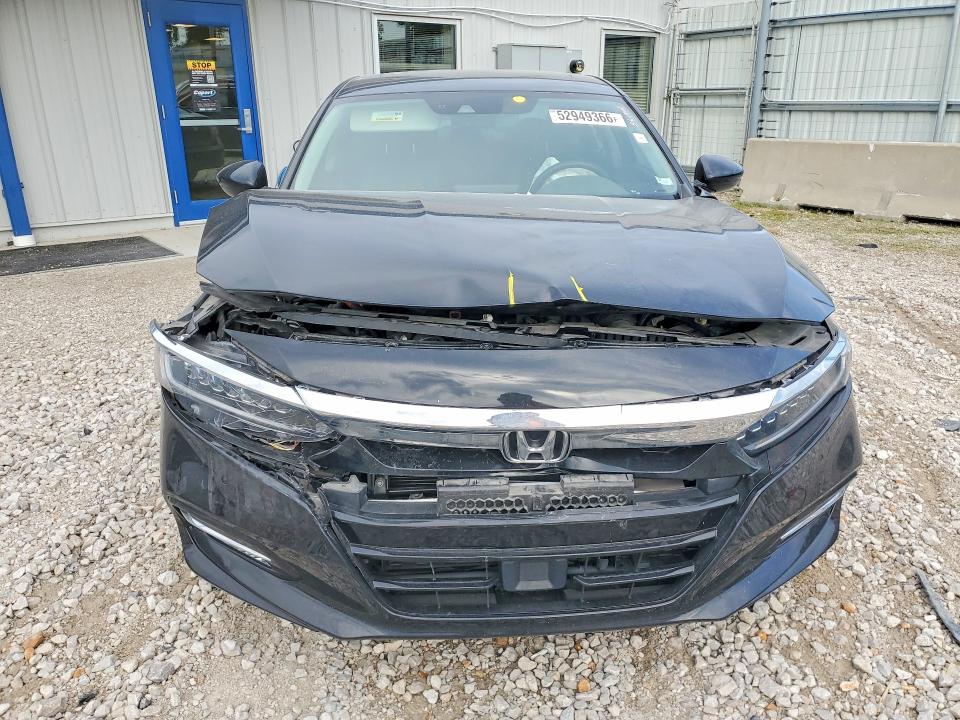 Продажа на аукционе авто 2019 Honda Accord, vin: 1HGCV3F98KA007847, номер лота: 52949366