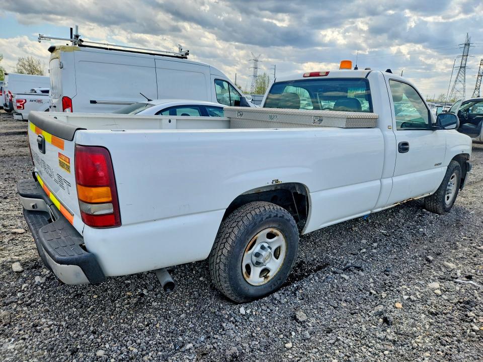 Продаж на аукціоні авто 2001 Chevrolet Silverado, vin: 1GCEC14V81Z318762, номер лоту: 47788276