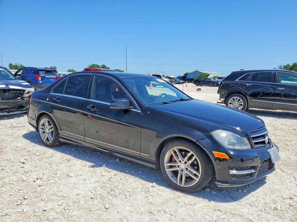 54976866 :رقم المزاد ، WDDGF4HB3ER303177 vin ، 2014 Mercedes-benz C مزاد بيع