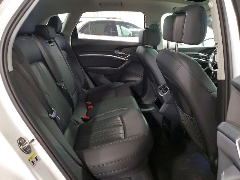 Продажа на аукционе авто 2024 Audi Q8 E-tron, vin: WA15AAGE4RB028759, номер лота: 54012756