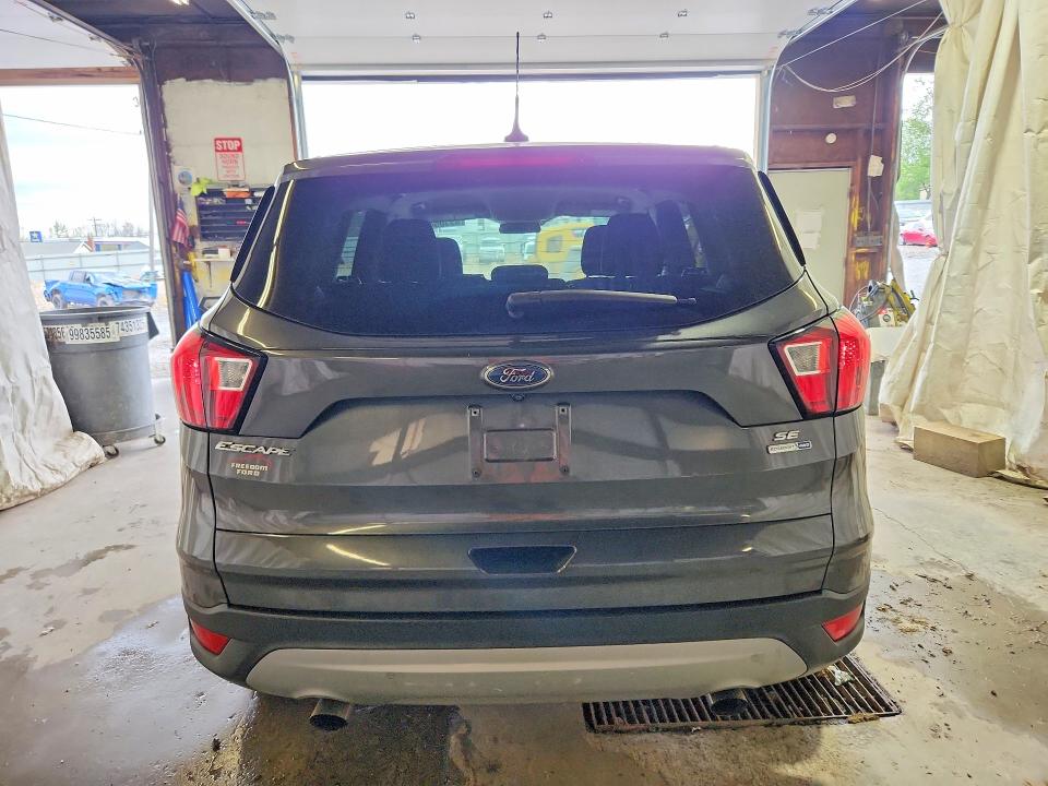 Продажа на аукционе авто 2019 Ford Escape, vin: 1FMCU9GD8KUA39568, номер лота: 53305466