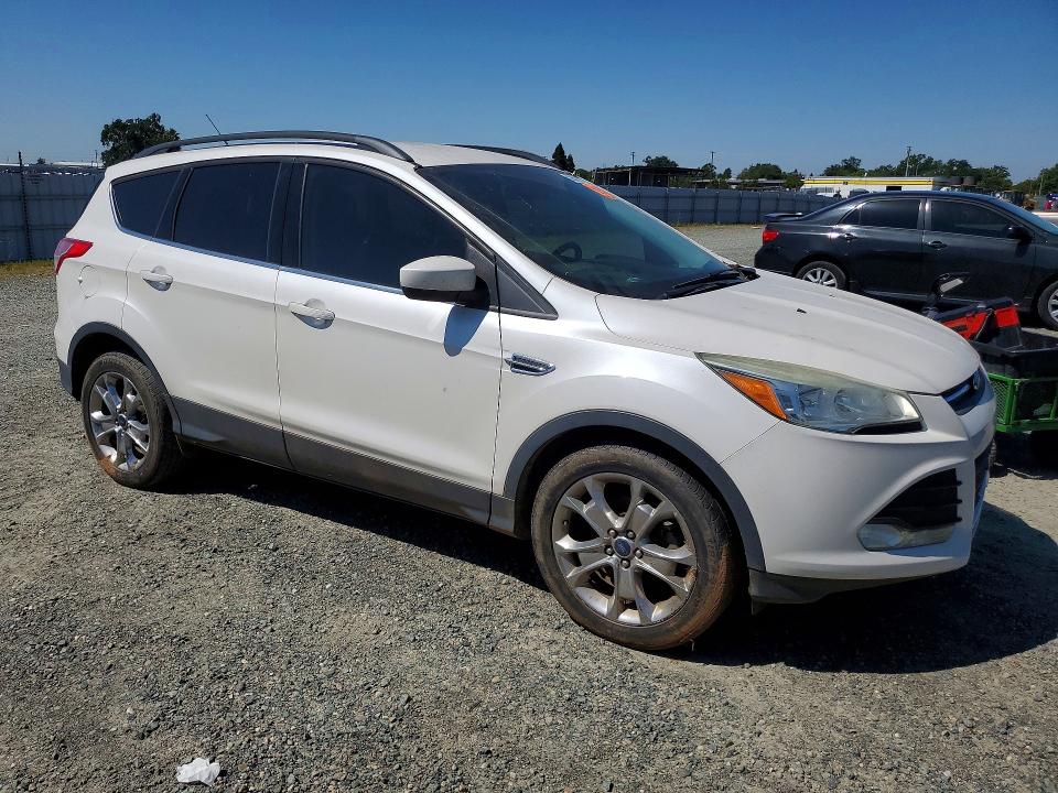 52603576 :رقم المزاد ، 1FMCU0GX0GUB15927 vin ، 2016 Ford Escape مزاد بيع