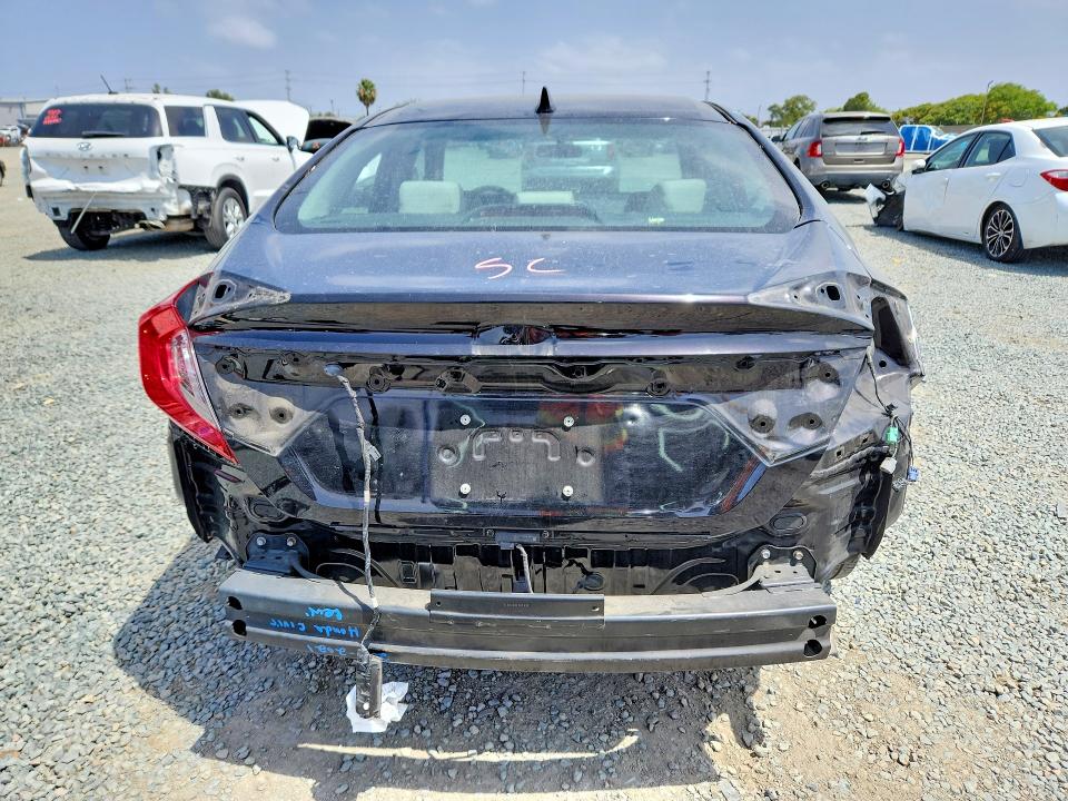 Продажа на аукционе авто 2018 Honda Civic, vin: 19XFC2F7XJE001179, номер лота: 53779506