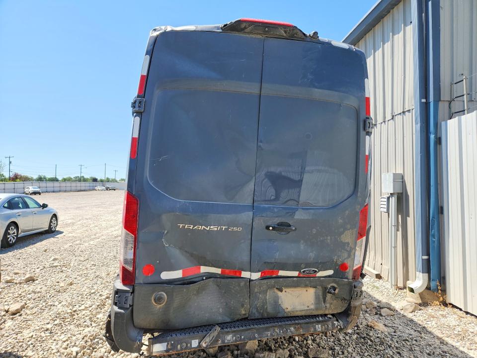 2021 Ford Transit მანქანა იყიდება აუქციონზე, vin: 1FTBR3X82MKA57810, აუქციონის ნომერი: 50435256