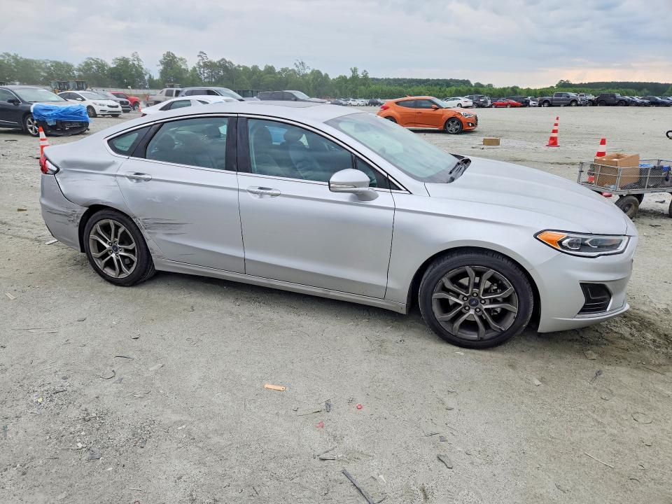 52433316 :رقم المزاد ، 3FA6P0CDXKR141798 vin ، 2019 Ford Fusion مزاد بيع